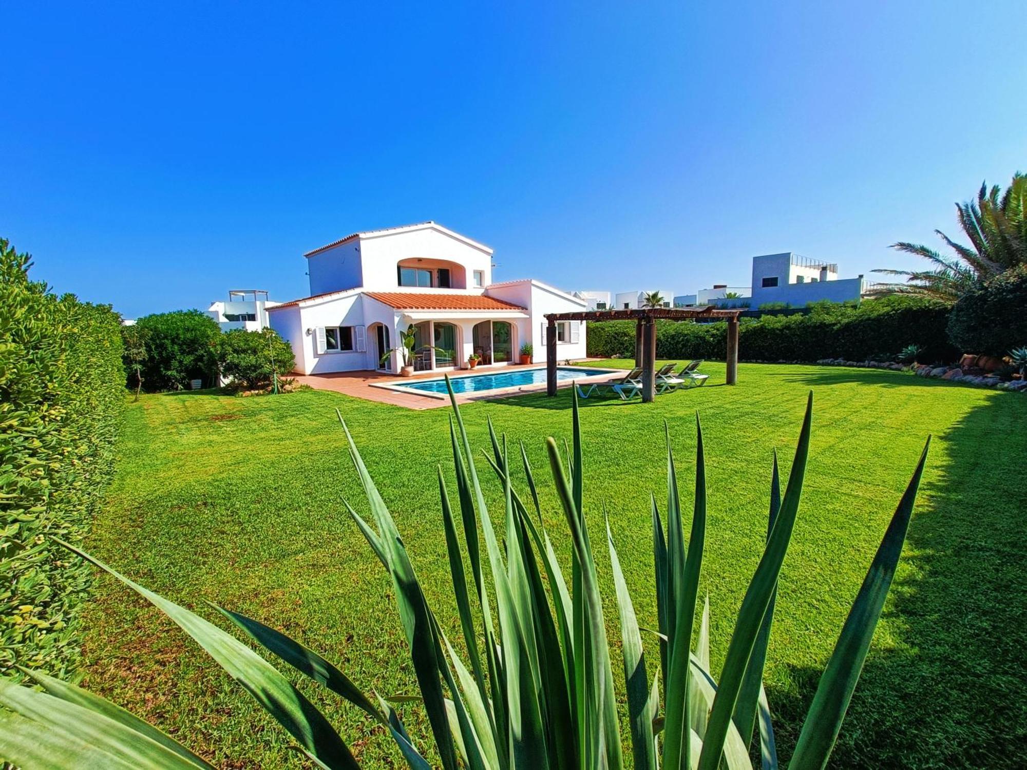 Villa Vega Relax En El Paraiso Es Mercadal Exterior photo